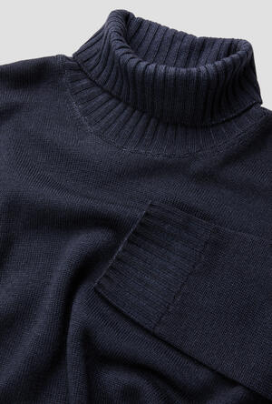 Garment dyed two-thread turtleneck ESSENTIAL - Ferrante | img vers.300x/